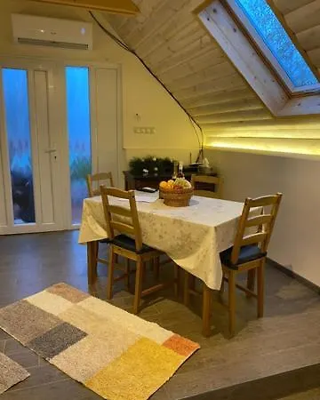 Diofa Apartman Apartment Pazmand